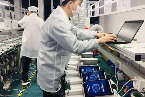 人脸识别测温门禁一体机正在加班加点赶工生产 人脸识别测温门禁一体机正在加班加点赶工生产